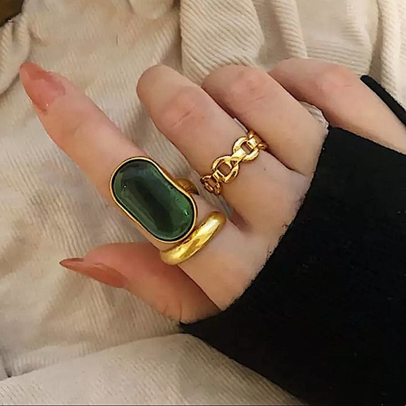 NEW 18K GOLD PLATED VINTAGE EMERALD GREEN ADJUSTABLE RESIZABLE RING - Picture 2 of 3